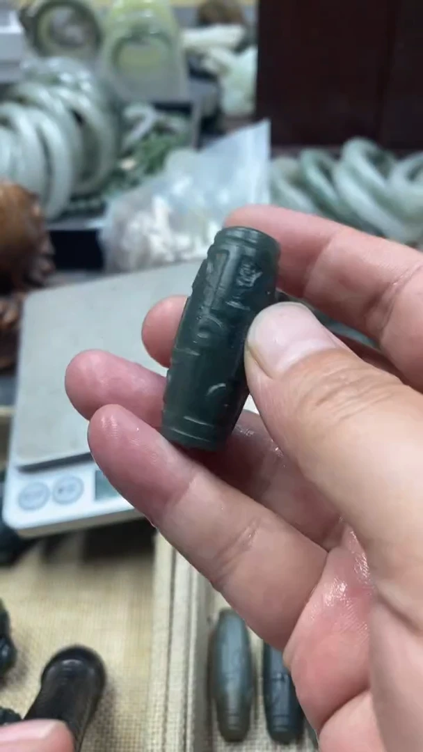颈饰未镶嵌和田玉D*Y天珠