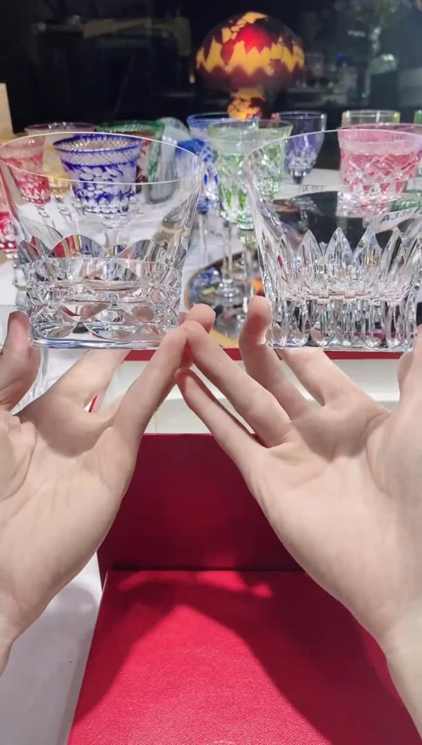 水晶玻璃无手柄款巴卡拉一对19、20年份