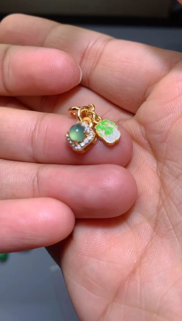 翡翠银S925镶嵌颈饰净货