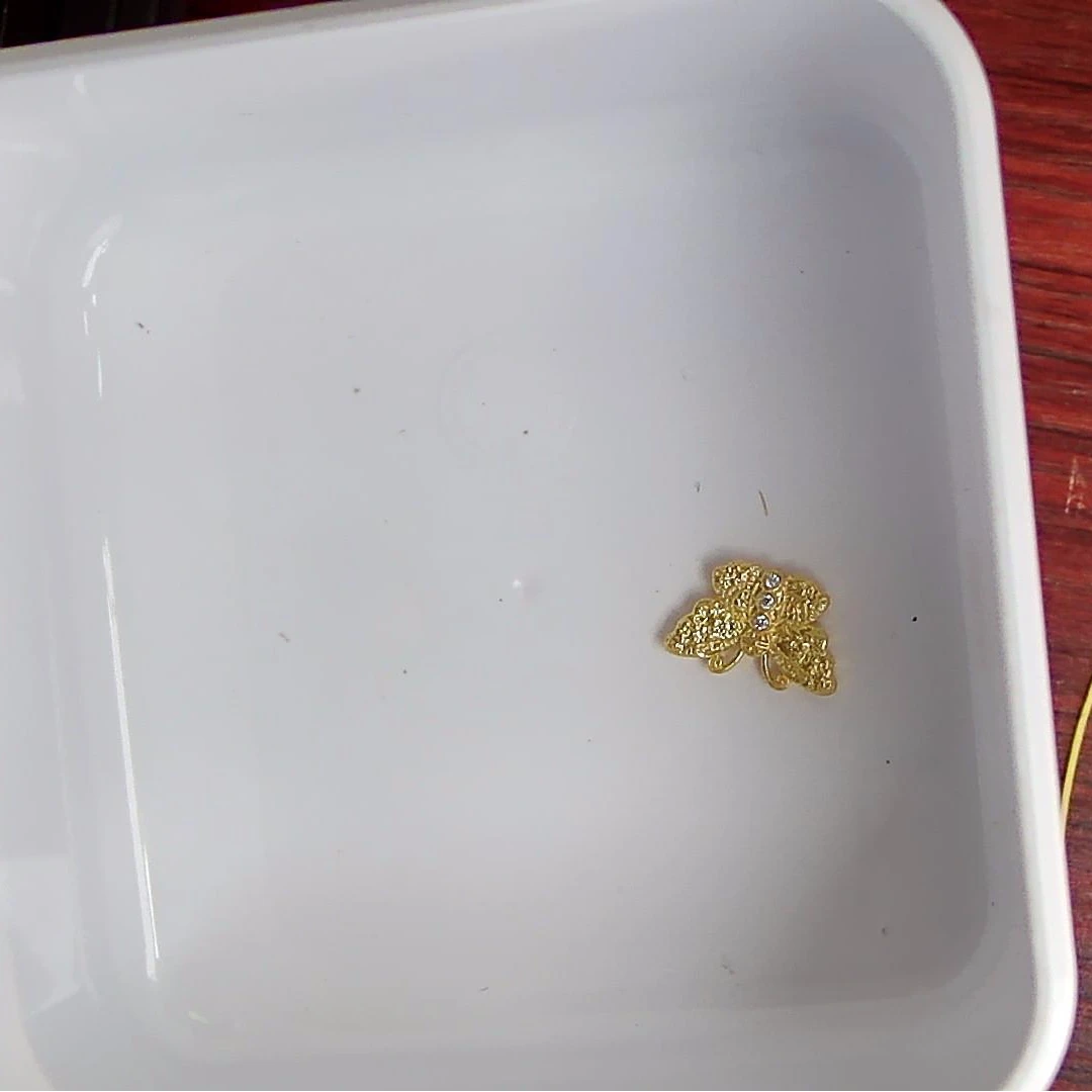 黄金足金小金 豆