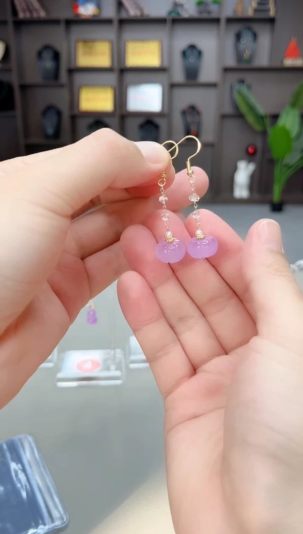 未镶嵌石英质玉（天山翠）耳饰W04