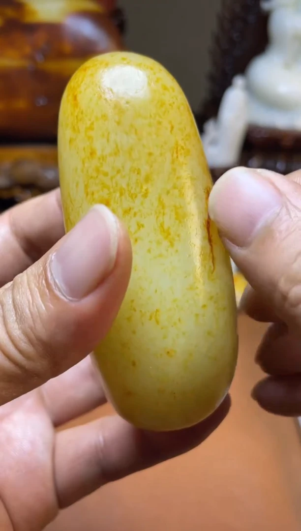 未镶嵌和田玉（糖玉）把件何****.和田玉