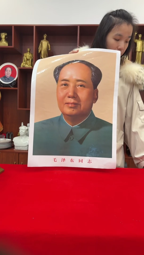 竖款72版画像 58*43 拍一到手两张