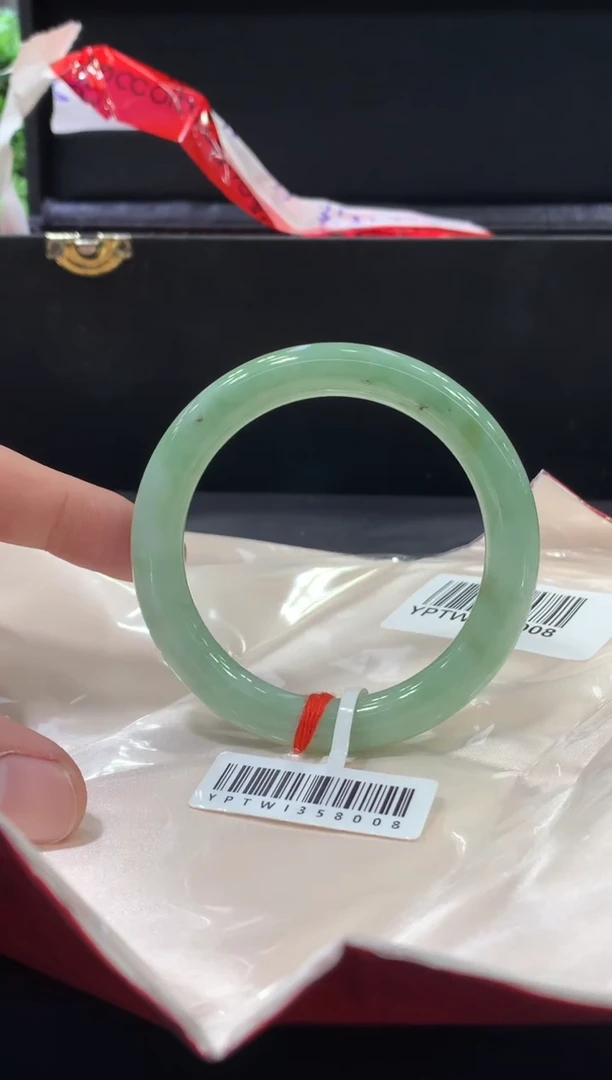未镶嵌手镯翡翠翡翠手镯