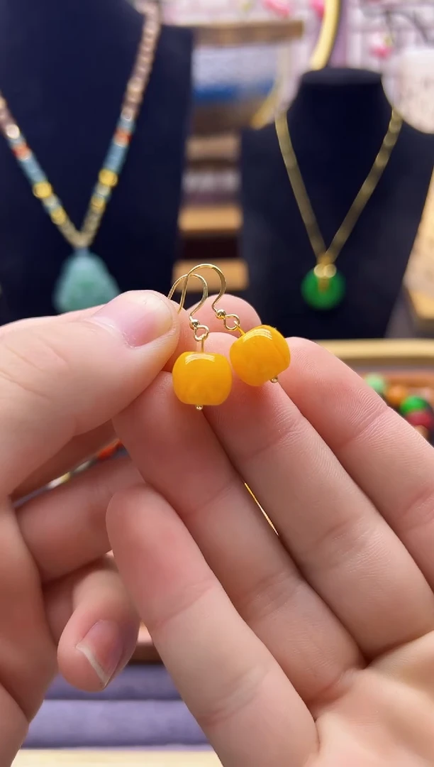 【闪购商品】蜜蜡耳饰14K金镶嵌E01