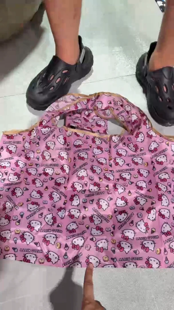 139      粉色kt  收纳包