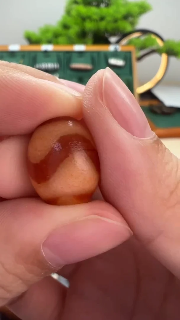 玛瑙/玉髓（覆膜）颈饰未镶嵌40.（微瑕随机发货）