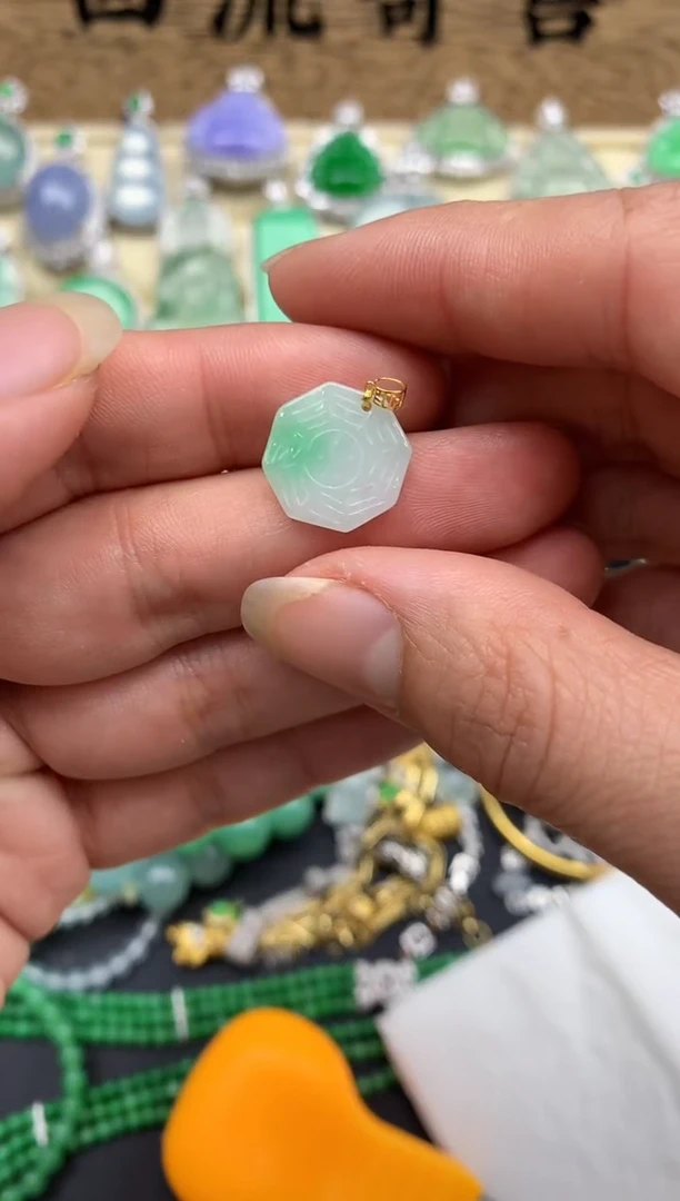 【闪购商品】翡翠颈饰18K金镶嵌241-中国好珍宝