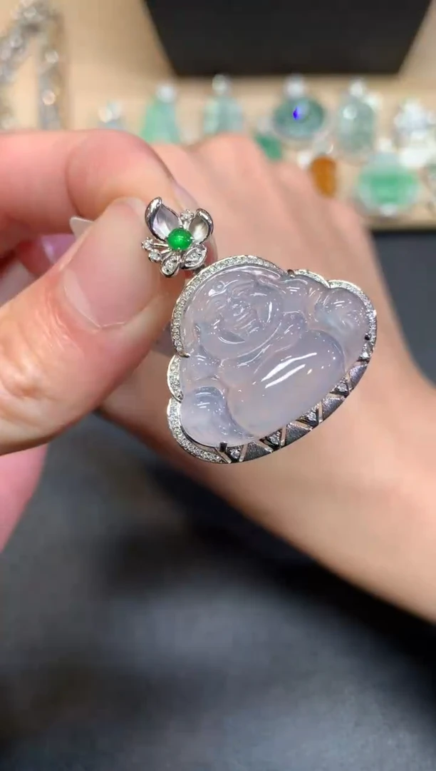 【闪购商品】翡翠颈饰18K金镶嵌佛公【无服务费】