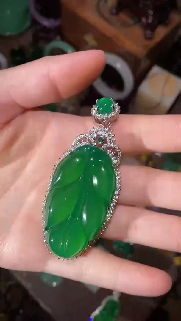 翡翠未镶嵌颈饰永玉阁精品专属摆件