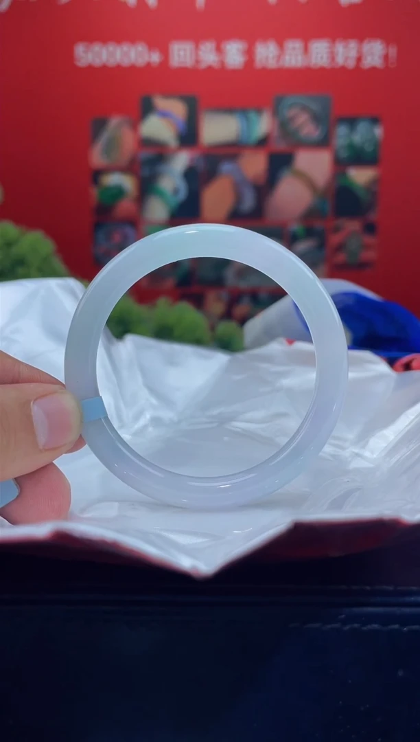 翡翠手镯未镶嵌手镯14