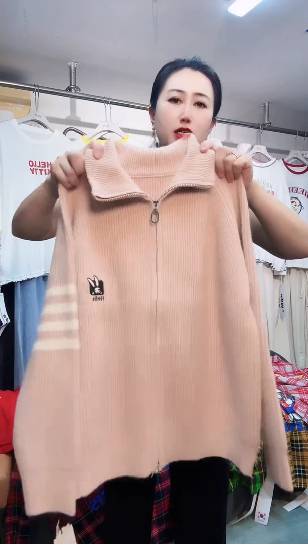 时尚潮流女装针织毛衣