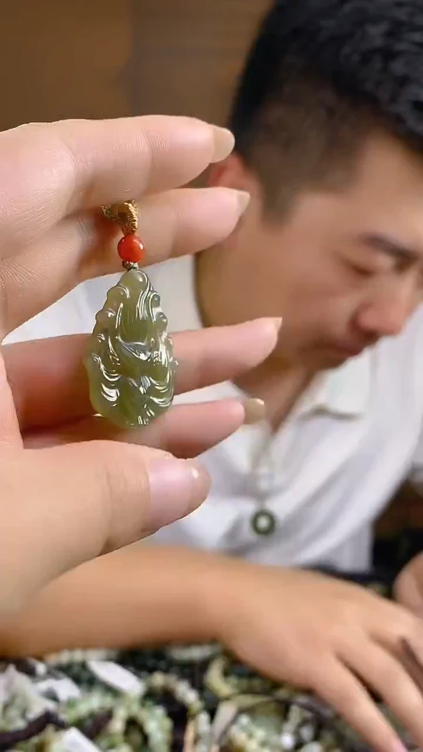 和田玉未镶嵌颈饰多样性发货，拍一发一
