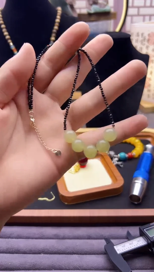 和田玉14K金镶嵌耳饰X831