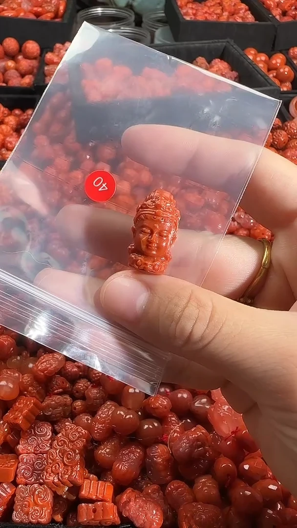 颈饰未镶嵌南红玛瑙1