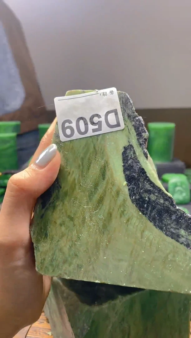 未镶嵌和田玉珠宝半成品1