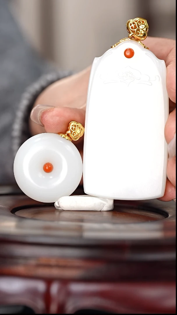 未镶嵌和田玉挂件和田玉