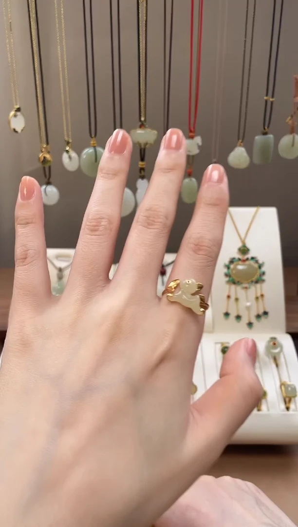 颈饰银S925镶嵌和田玉和田玉戒指