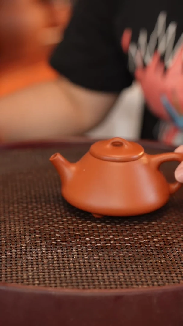 茶壶紫砂朱泥 半手工 子冶石瓢 180cc