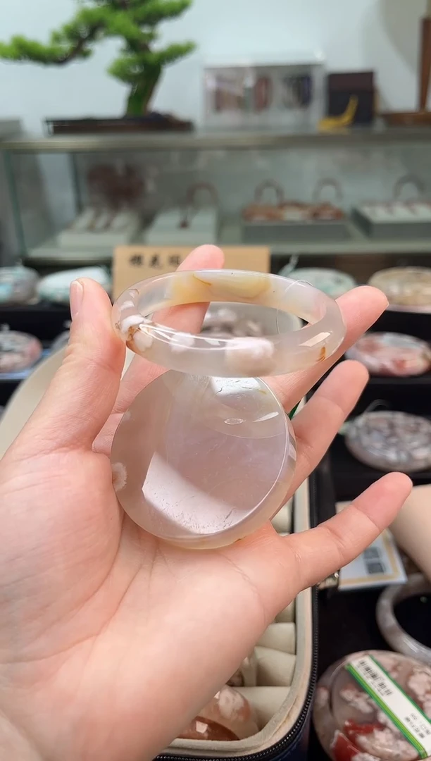 未镶嵌手镯石英质玉55圈口（赠品镯心）3006140