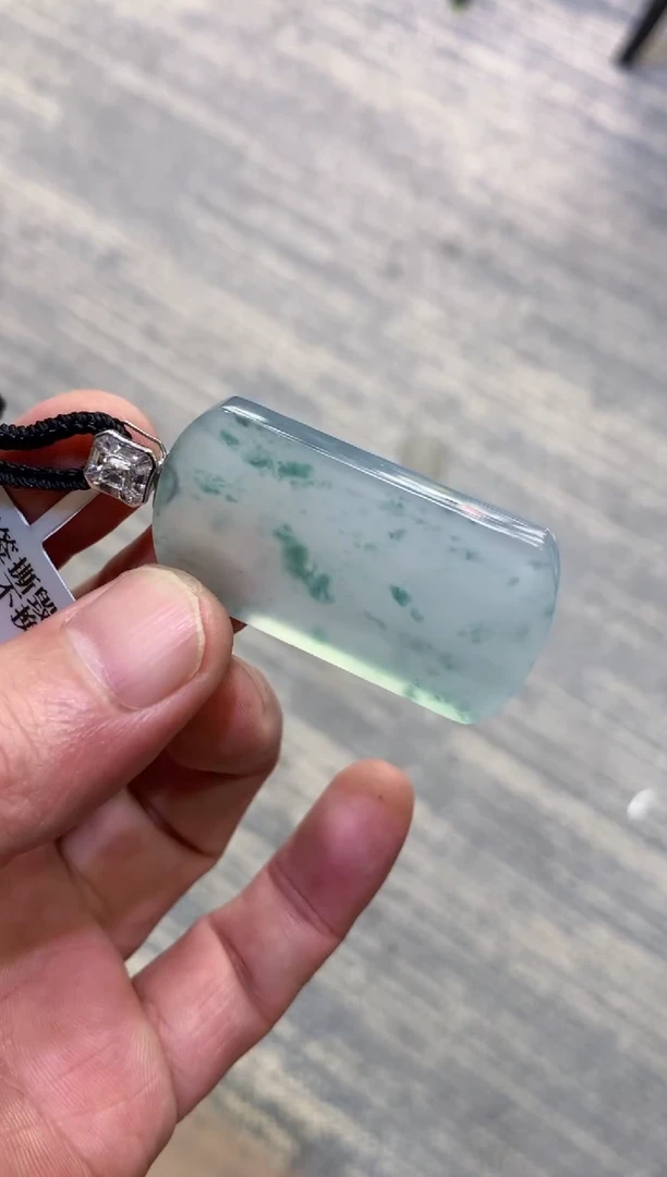 颈饰未镶嵌翡翠天然A货翡翠