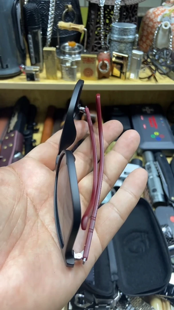 瓷片闪购商品  如图所示