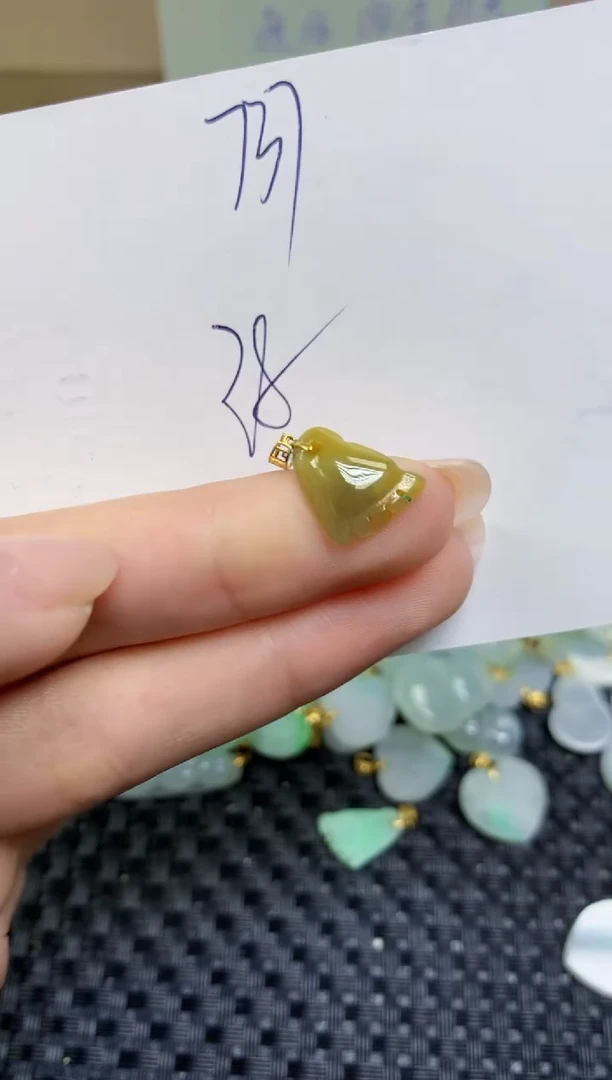 【闪购商品】翡翠颈饰18K金镶嵌天然缅甸A货翡翠