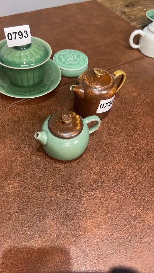 龙泉窑茶壶龙泉青瓷