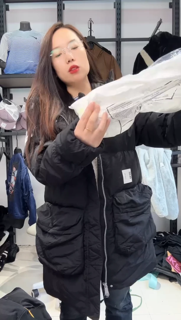 2243   编码  瑕疵直播间过款为准 尺码