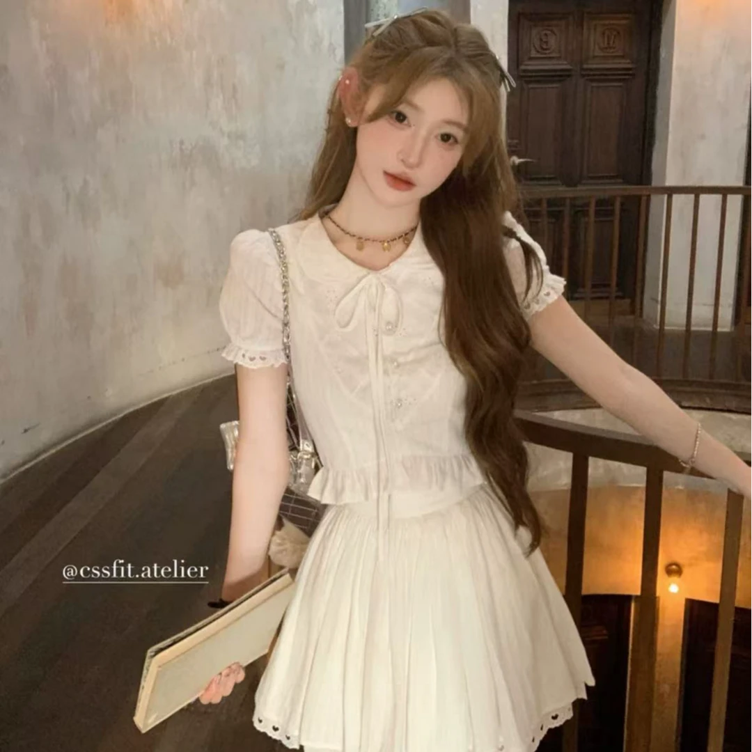 温柔初恋彼得潘领刺绣爱心白衬衫女百搭半身裙套装裙