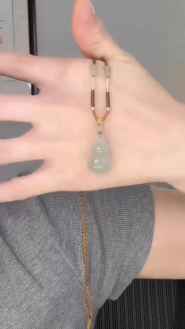 颈饰未镶嵌和田玉葫芦