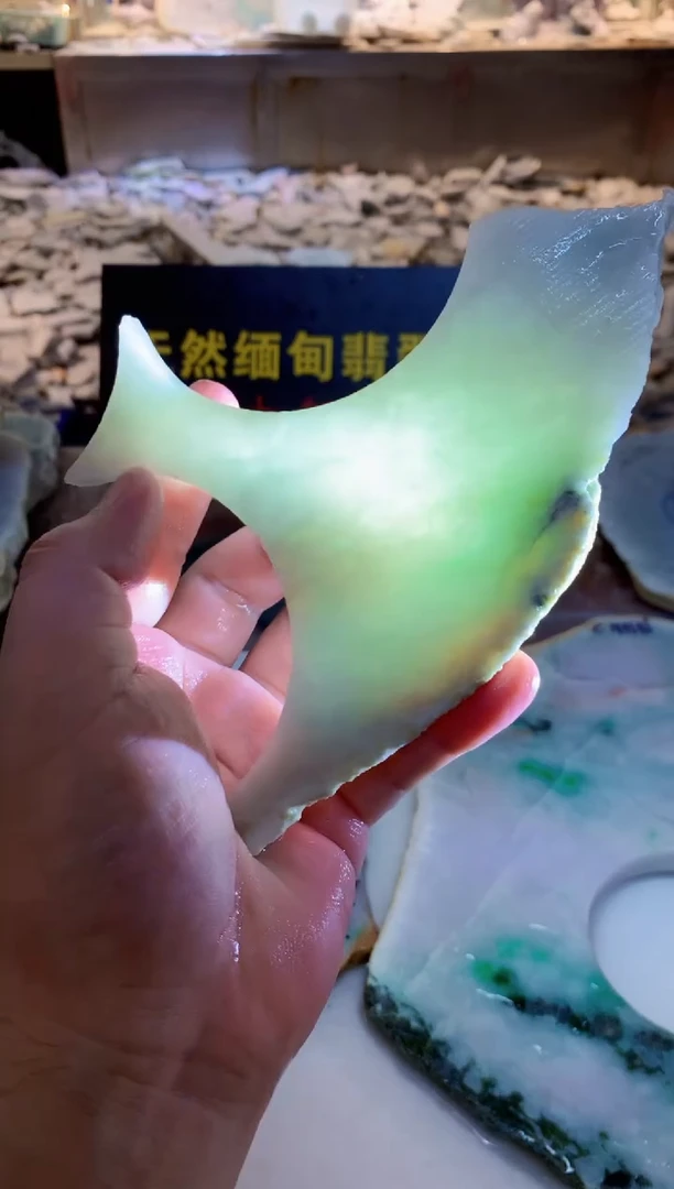翡翠挂件未镶嵌0韩0翡翠珠宝757