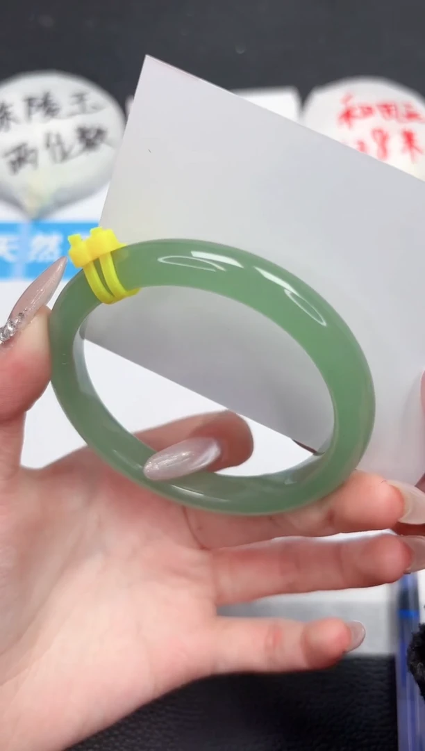 【闪购商品】石英质玉手镯未镶嵌37-60.2