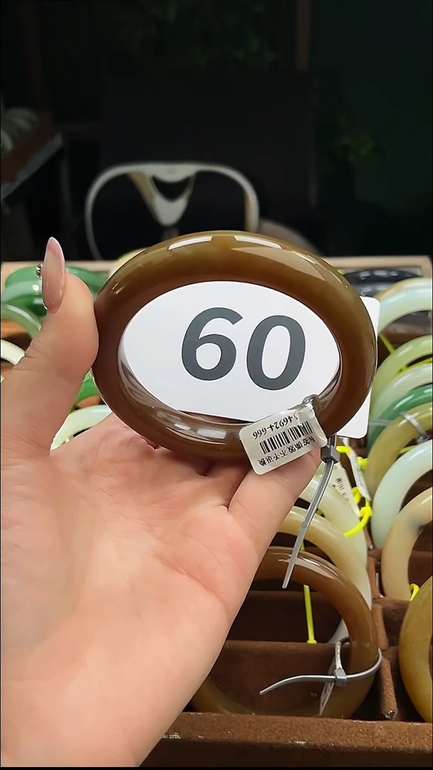 定制和田玉和田玉手镯