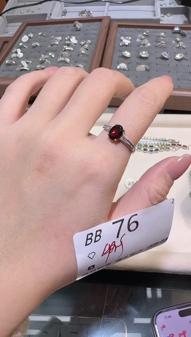 【闪购商品】石榴石戒指银S925镶嵌多样性发一BB76