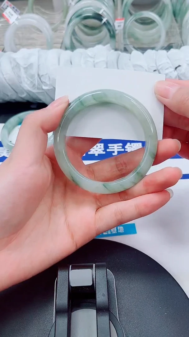 未镶嵌手镯石英质玉84-55/56