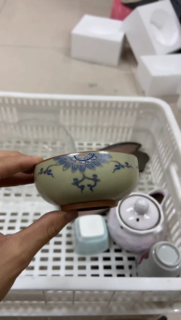 无运费险有瑕疵的摄影的产品有使用过的痕迹有点脏介意勿拍