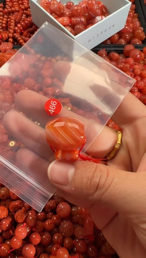 【闪购商品】南红玛瑙颈饰未镶嵌1