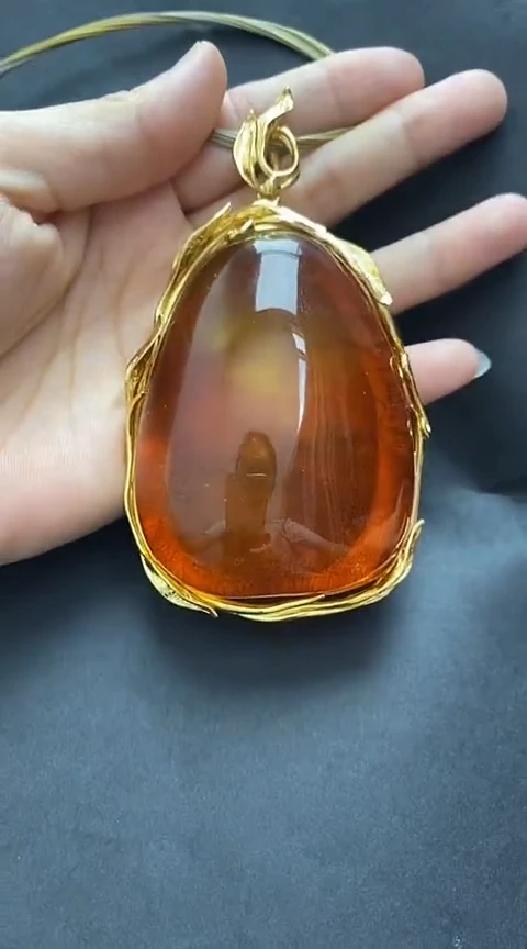 未镶嵌琥珀裸石琥珀吊坠