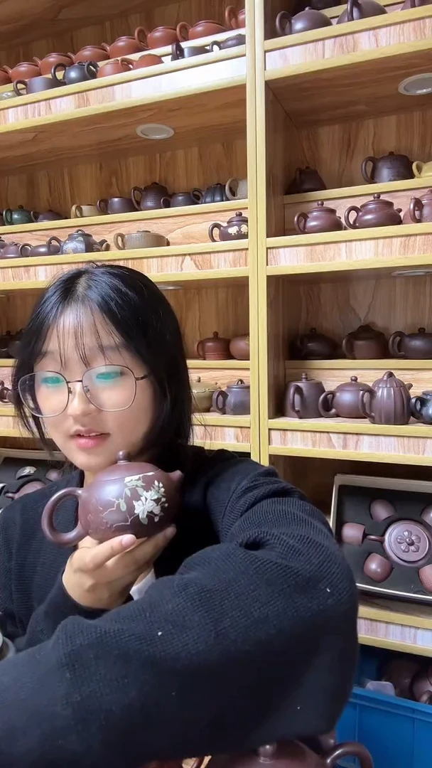 茶壶紫砂，*玉兰花西施350cc左右紫泥