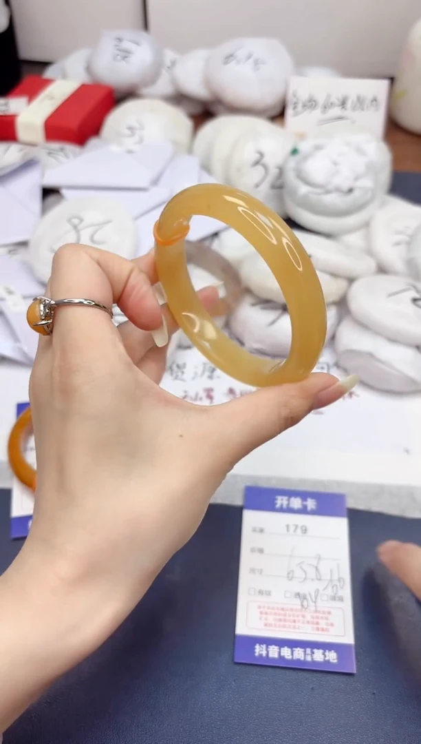 石英质玉手镯未镶嵌179-财气镯-圈口65