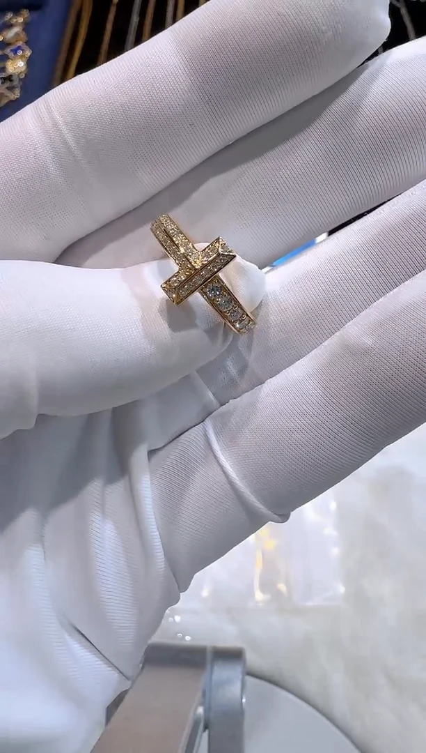 18K金镶嵌实验室培育钻石T1戒指10码