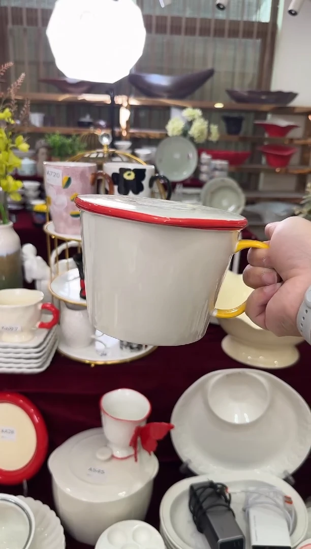 摆件陶A273红色泡面杯