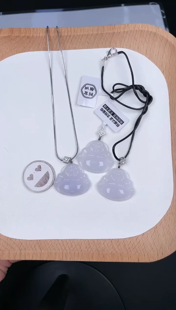 翡翠未镶嵌吊坠(不含链)LA014翡翠细油小佛（多样性发其一）
