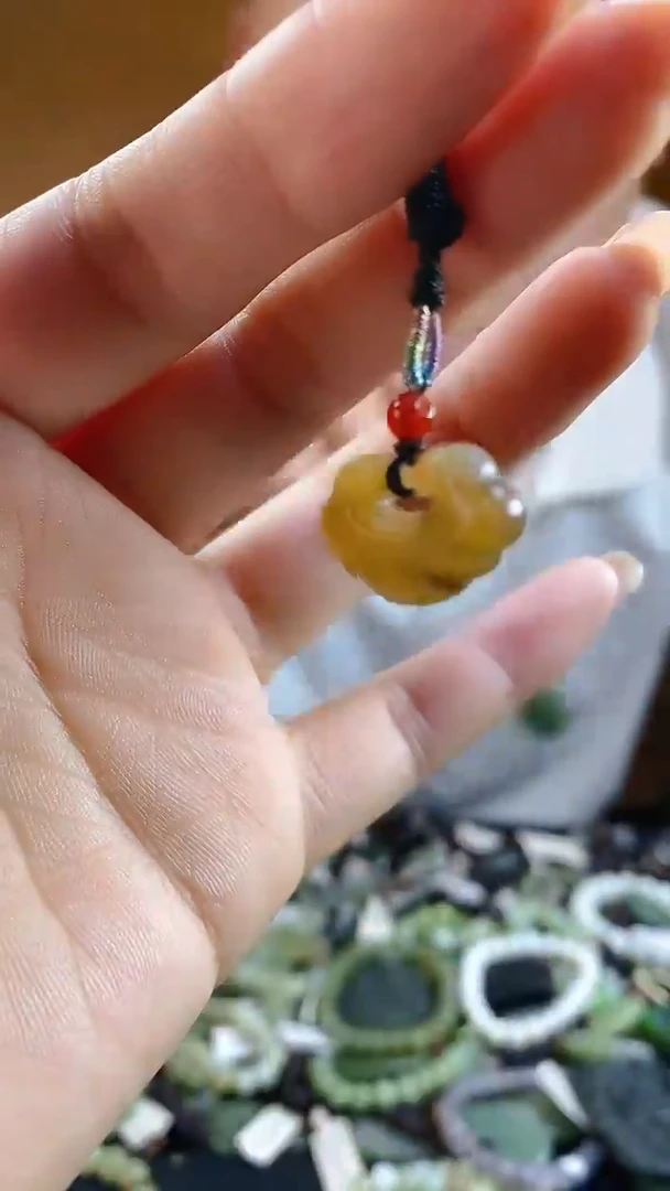 和田玉未镶嵌颈饰多样性发货，拍一发一