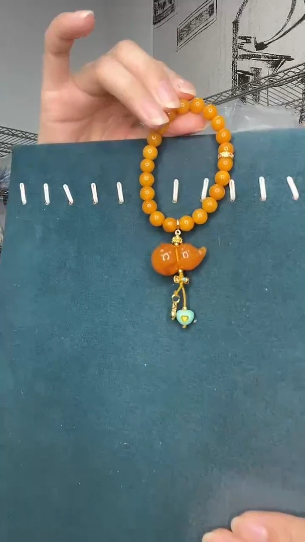 未镶嵌琥珀裸石天然蜜蜡A1684