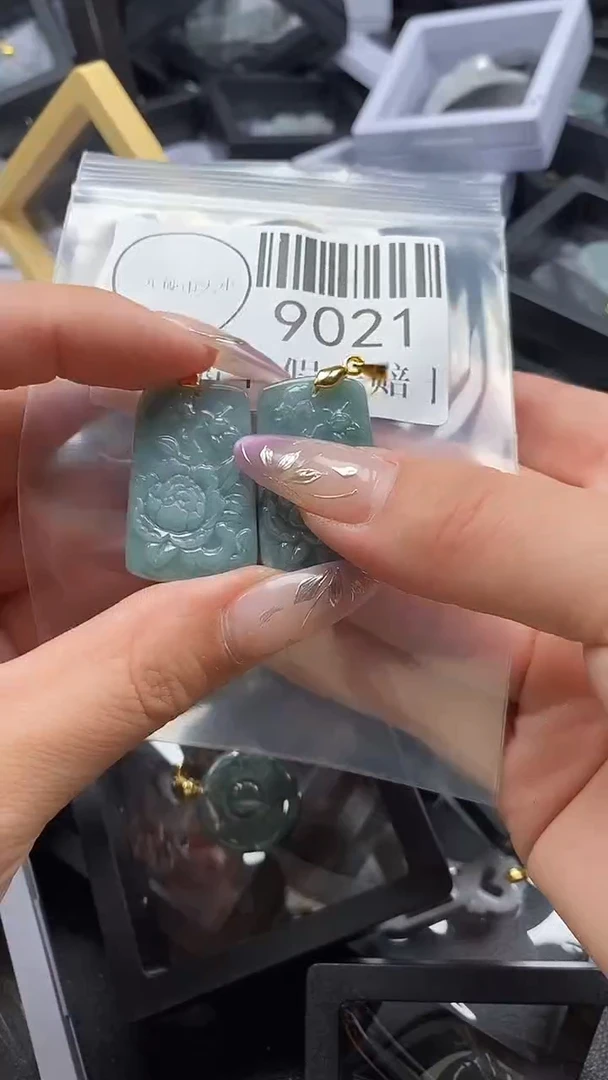 吊坠(不含链)未镶嵌翡翠9021