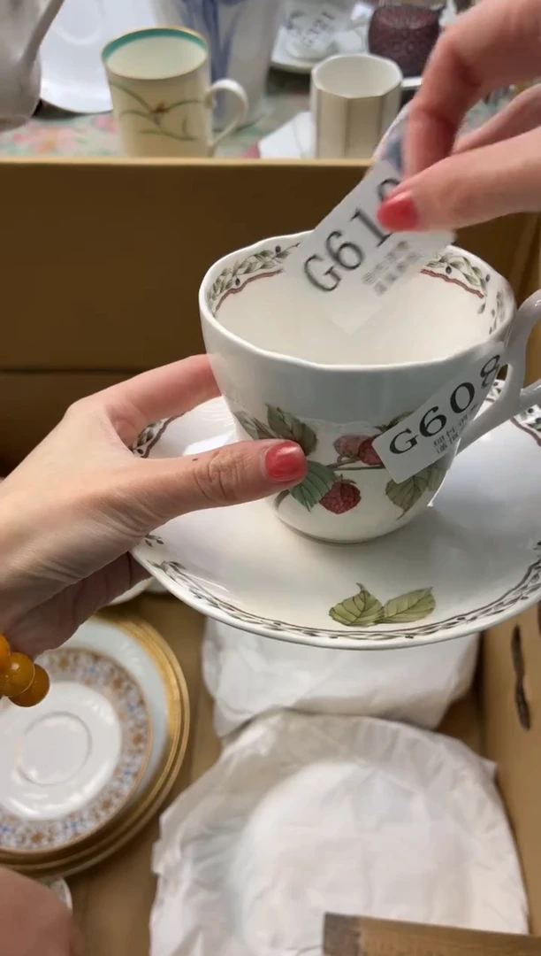 瓷片ᰔ***玉       G610