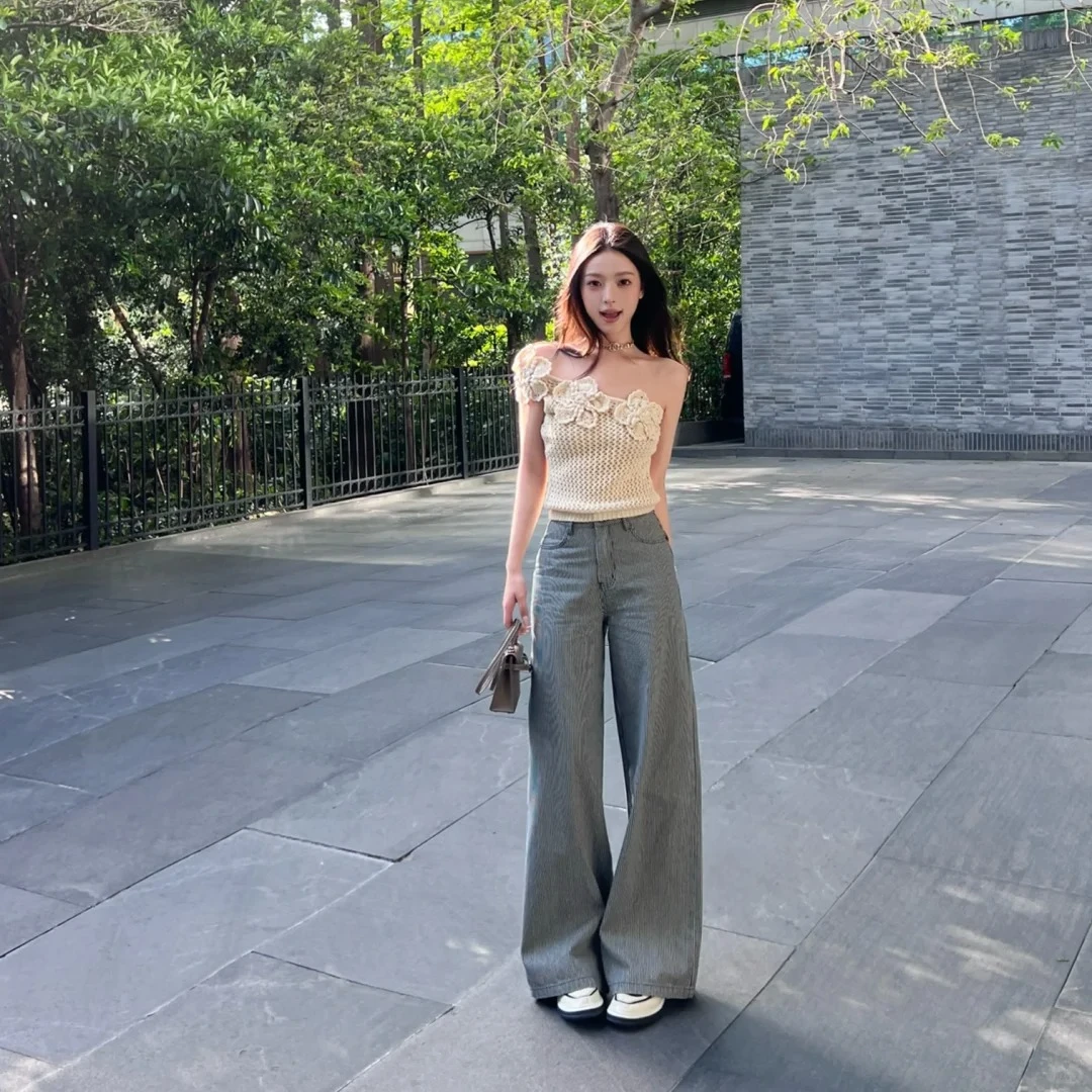 2025夏季新款法式钩花朵背心度假风百搭无袖上衣女配高腰显瘦长裤