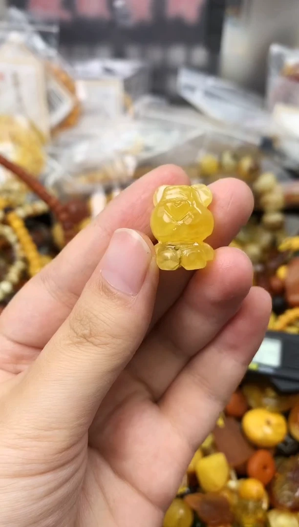 未镶嵌琥珀珠宝奇石277